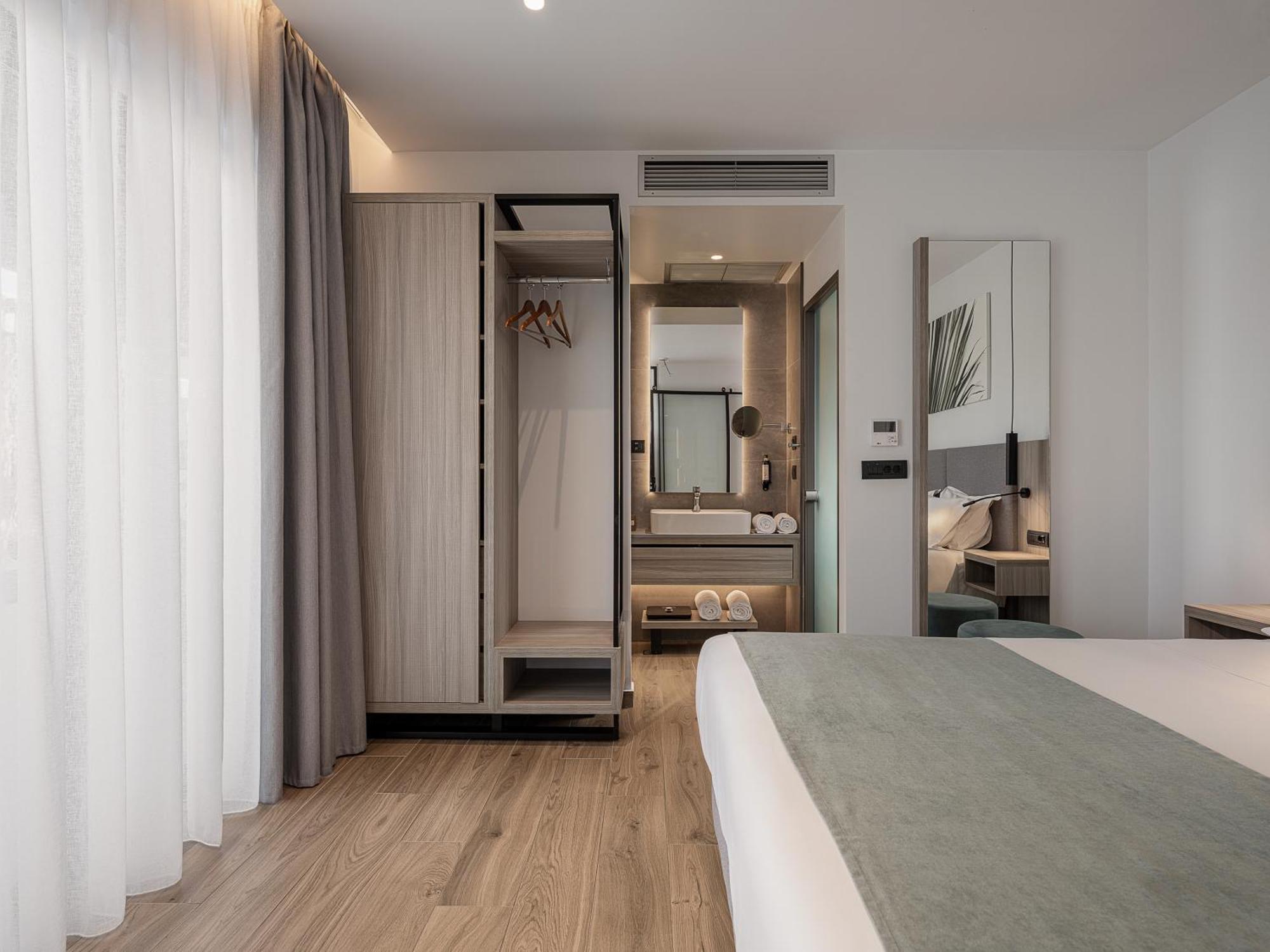 Myrion Beach Resort & Spa - Adults Only Gerani  Room photo